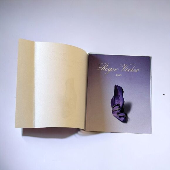 Roger Vivier Paris:  Fall-Winter 2008-2009, catalog - Picture 4 of 9